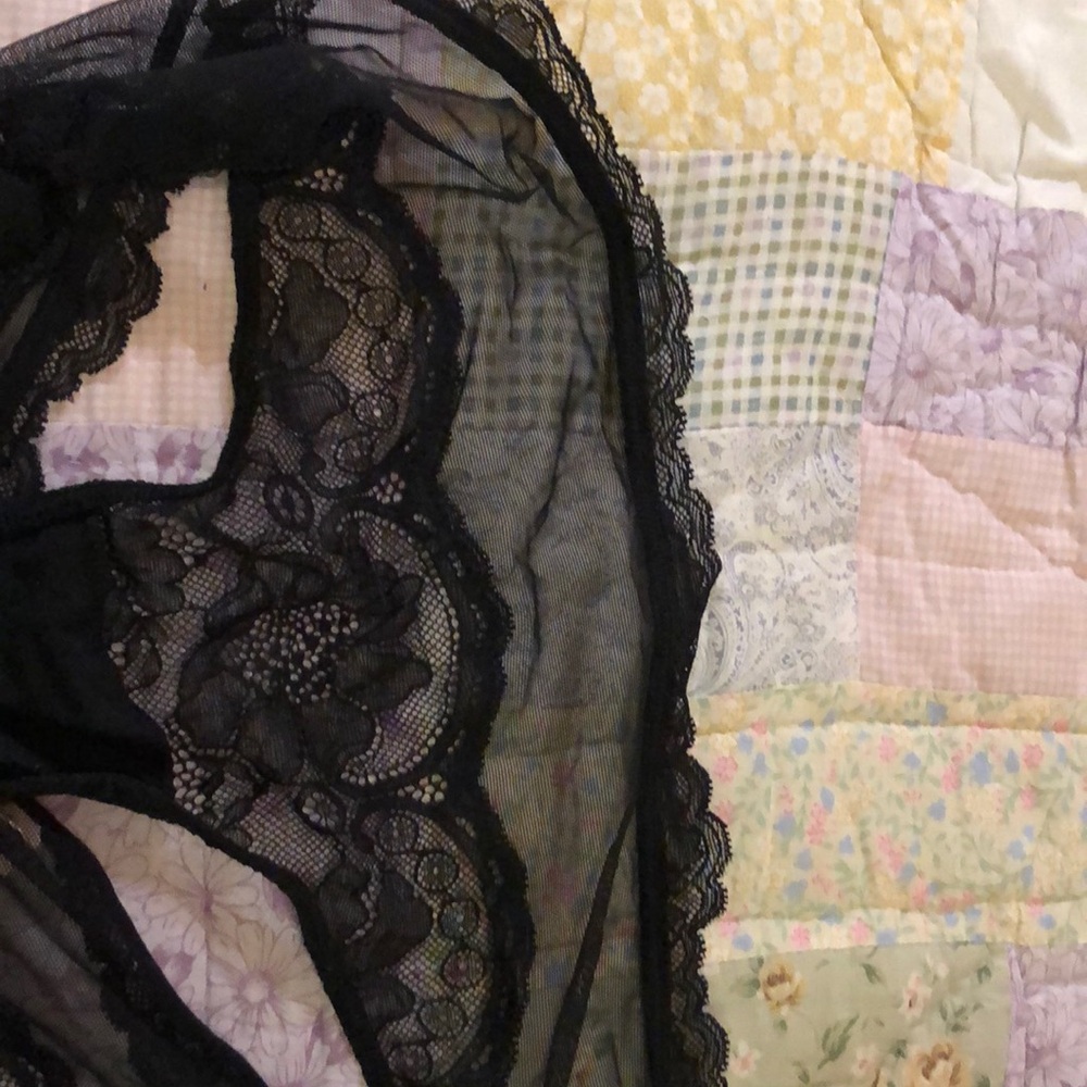 Elegant Black Lace Lingerie
